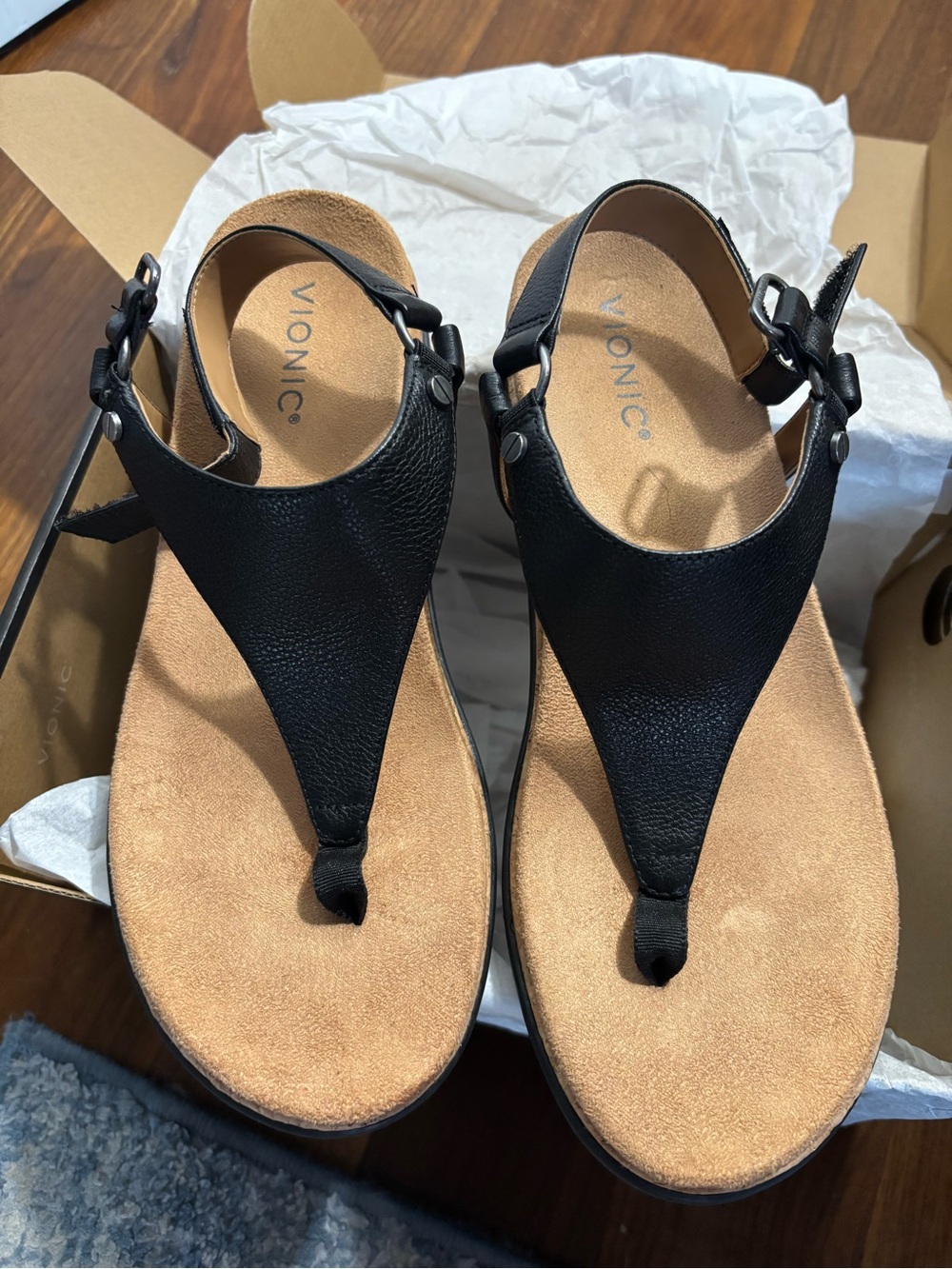 Vionic Kirra Black Thong Sandals - Comfortable Women's Footwear